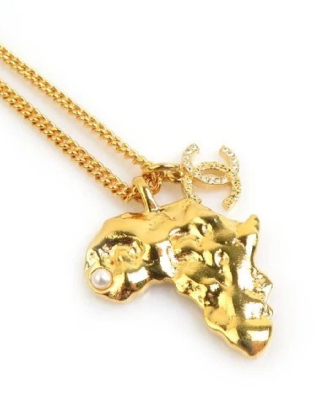 Auth CHANEL CC Logo Africa Motif Necklace Gold Metal - e60903i